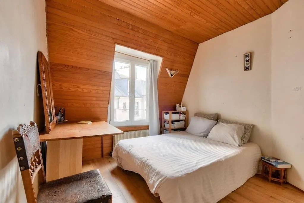 Montmartre Duplex Avec Balcon Apartment Paris